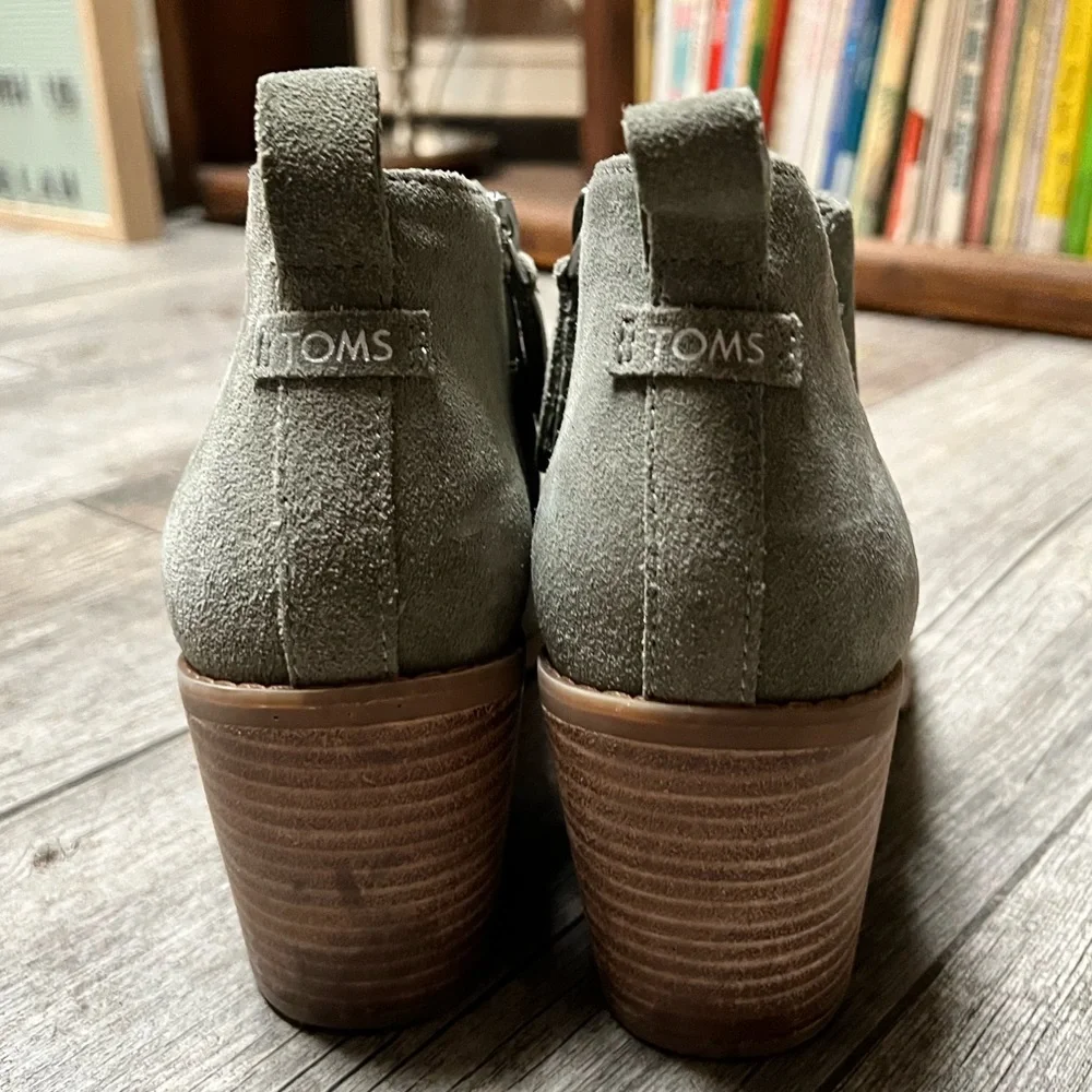 TOMS | Lea suede booties green - Picture 9 of 12